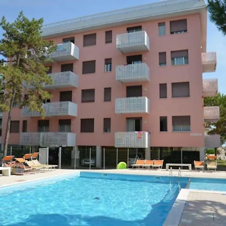 Apartment Bright With Balcony-beahost