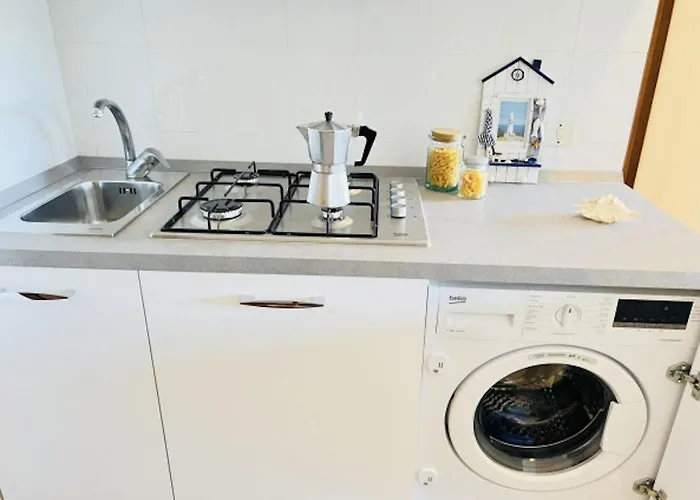 Bright With Balcony-beahost